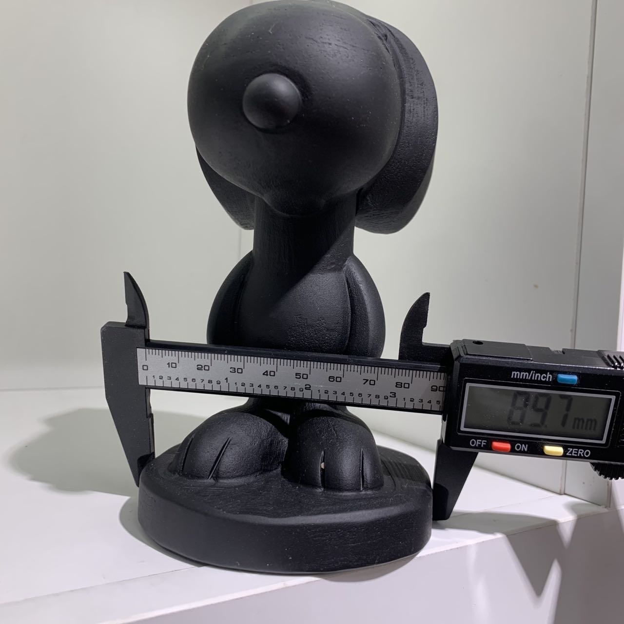 Z3 Snoopy Dog obsidian carving