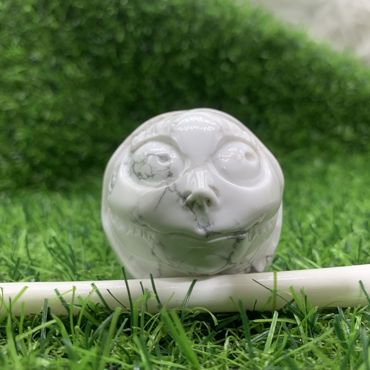 Jack's wife head howlite carving