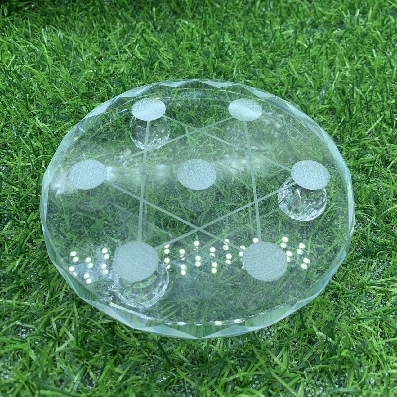 Chakra plate stand medium