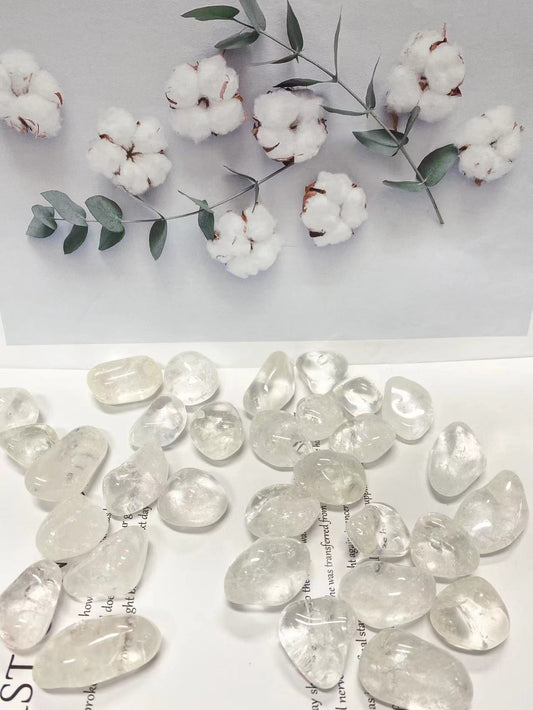 Clear quartz tumble