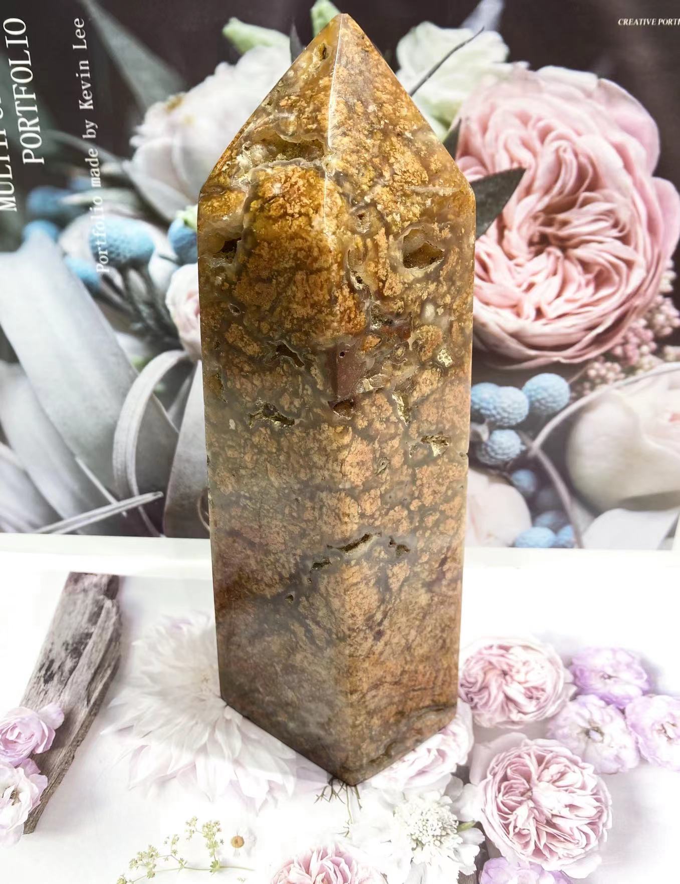 Red moss agate tower