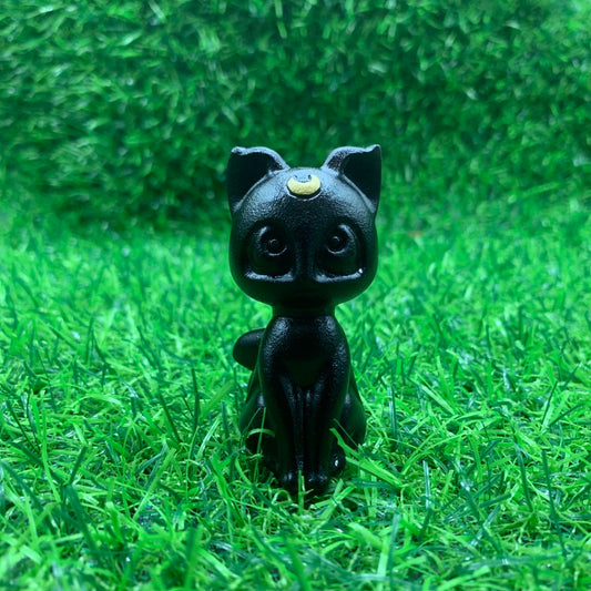 Luna cat carving obsidian
