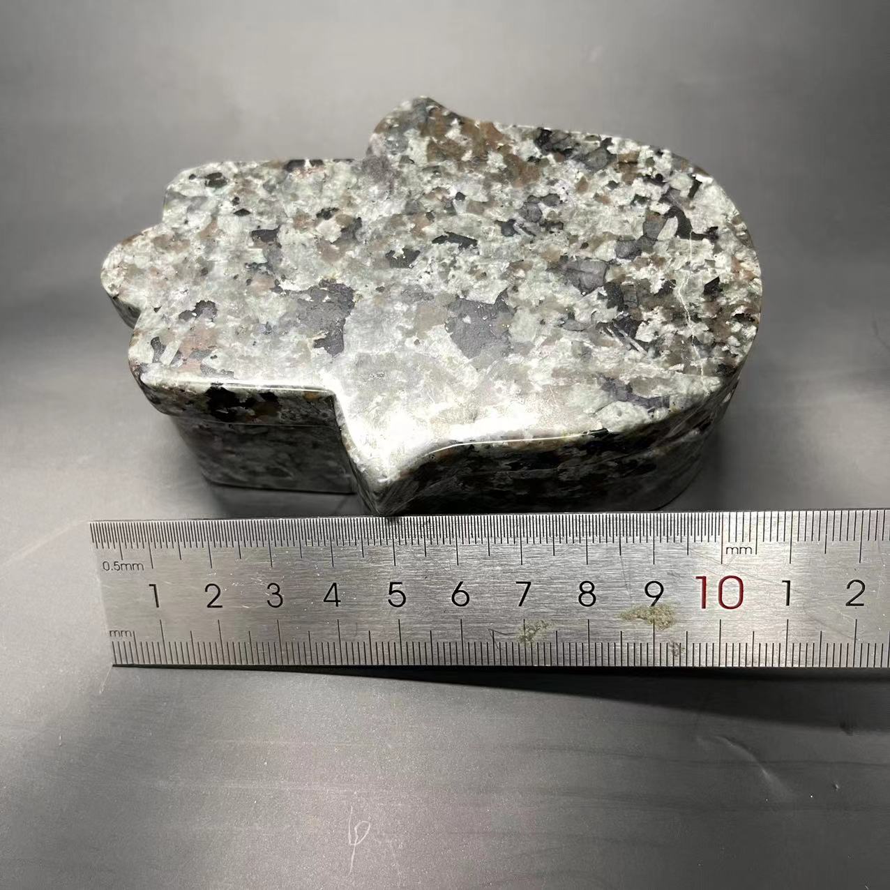 Yooperlite Jewelry box ,hand shape ,removable