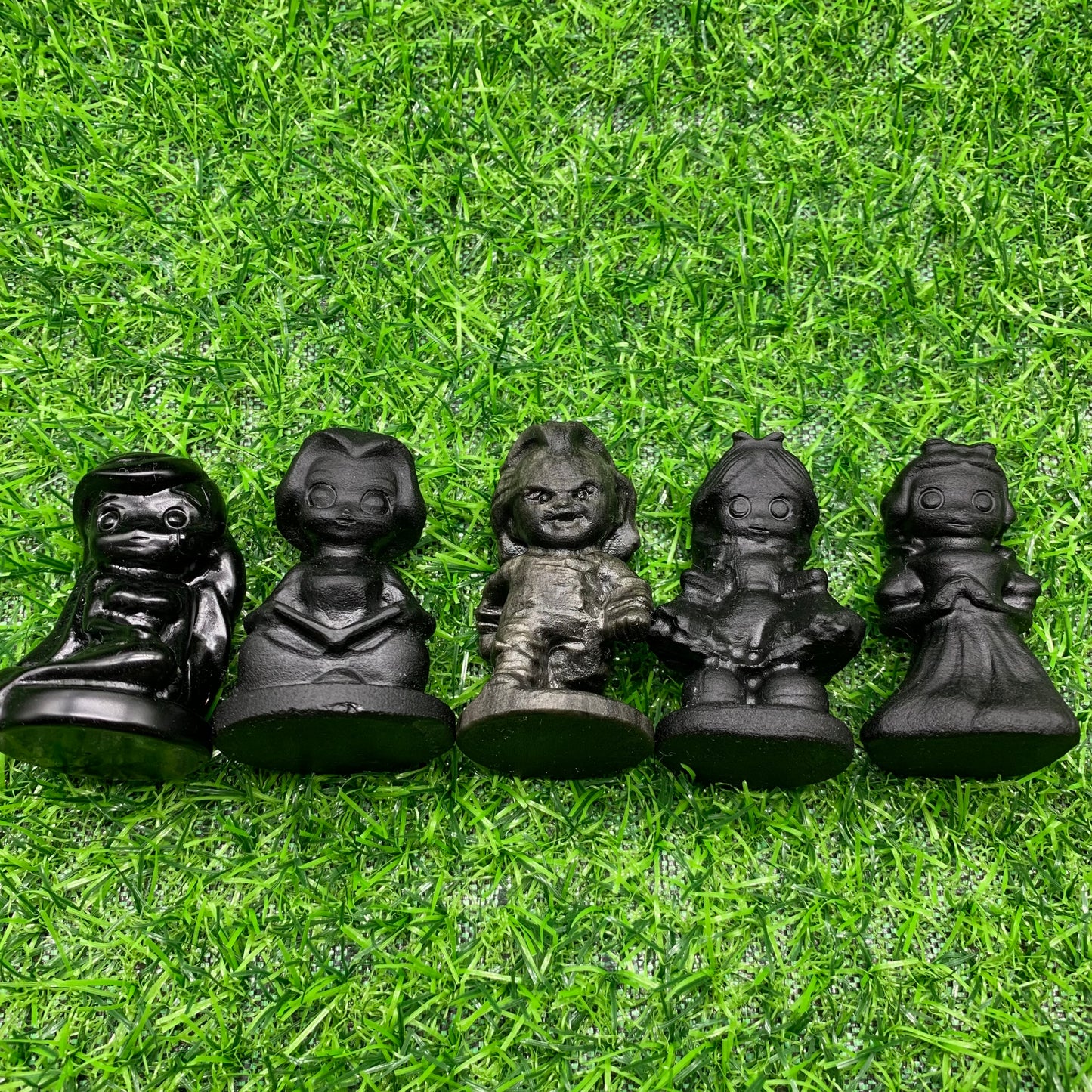 Movie Five obsidian carving 02