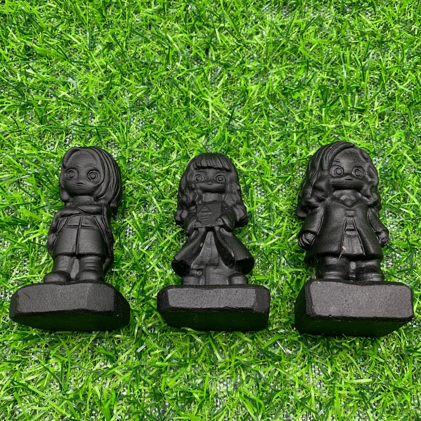 Movie three obsidian carving 01